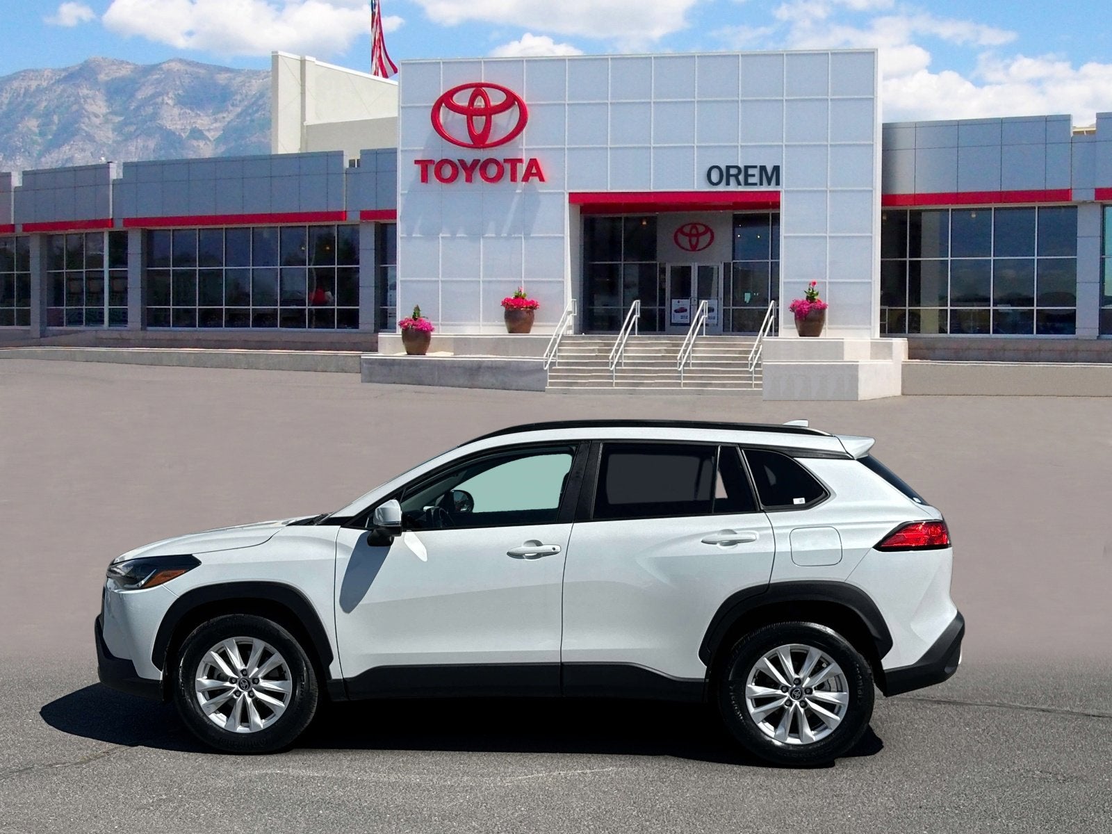 2024 Toyota Corolla Cross LE