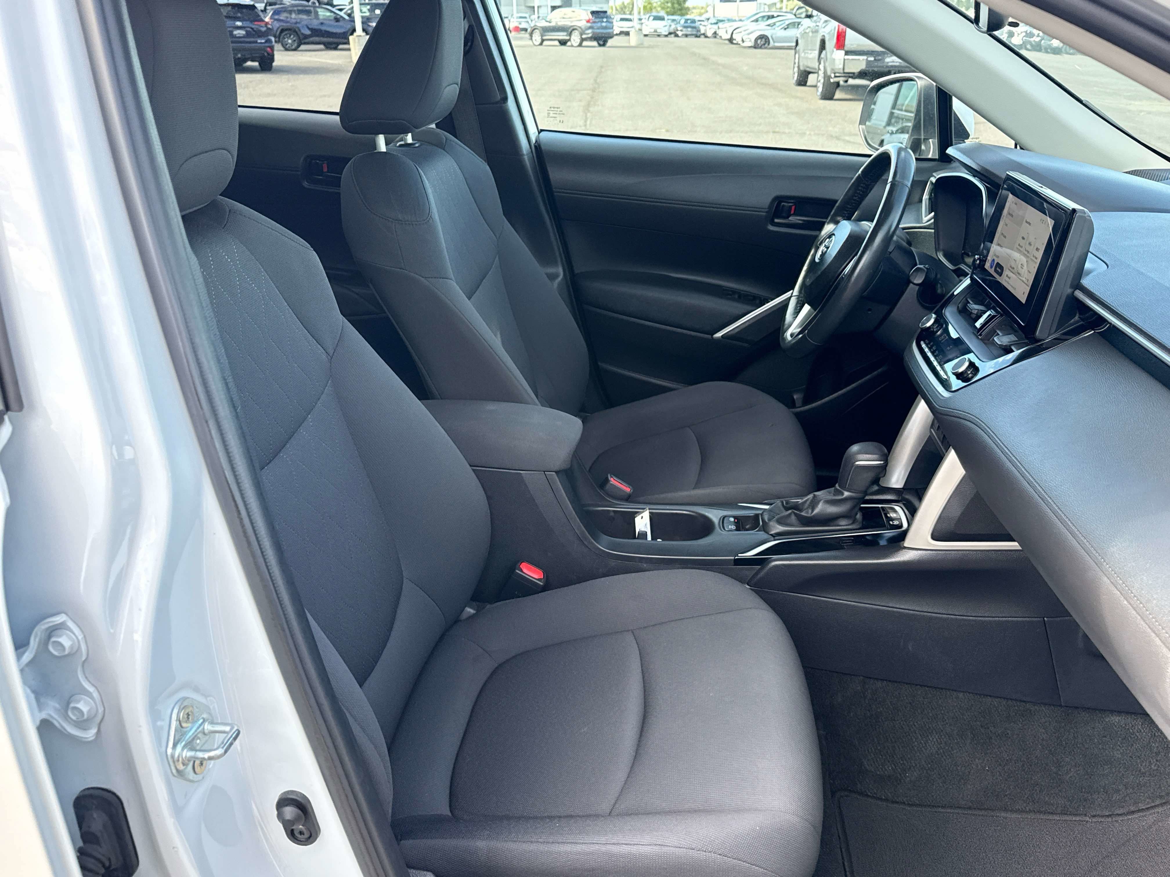 2024 Toyota Corolla Cross LE