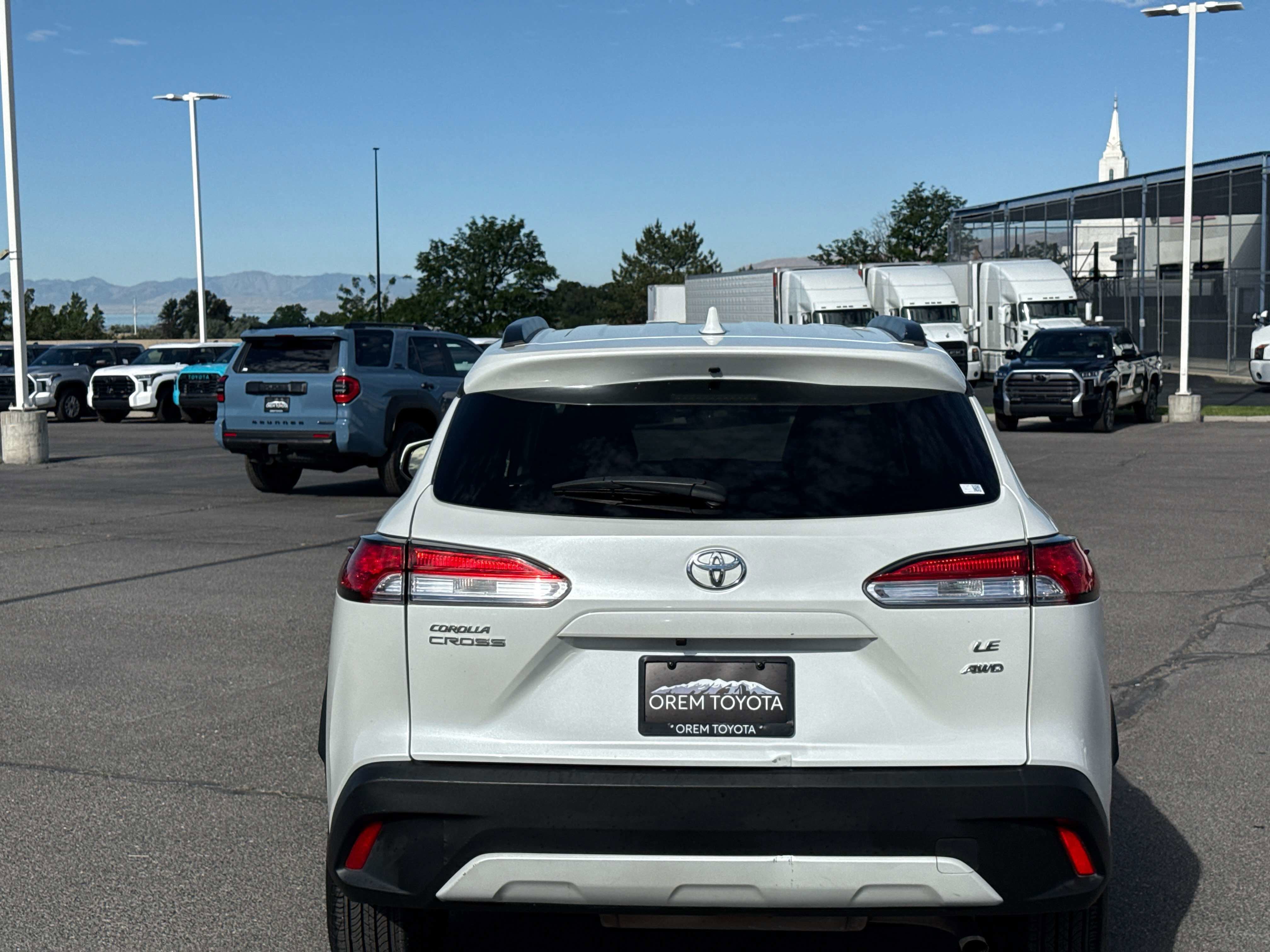 2024 Toyota Corolla Cross LE