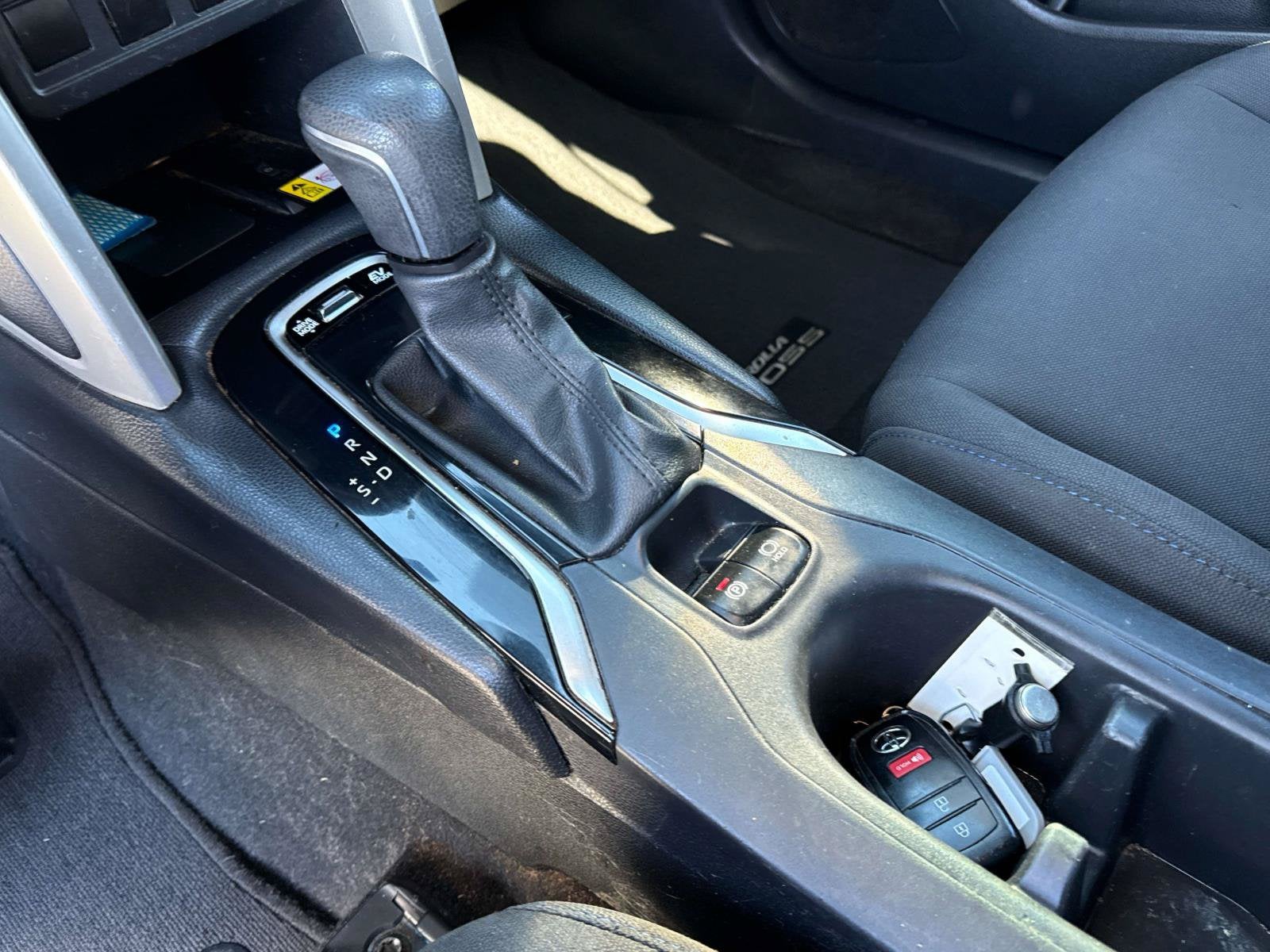2023 Toyota Corolla Cross Hybrid Hybrid SE