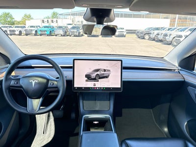 2025 Tesla Model Y Long Range