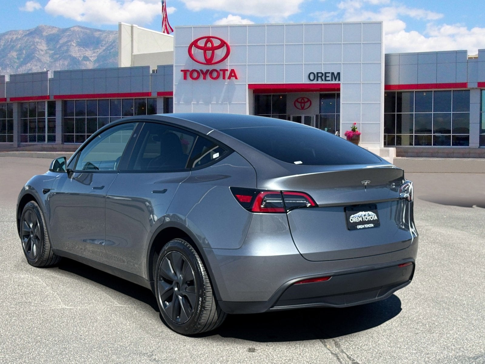 2025 Tesla Model Y Long Range