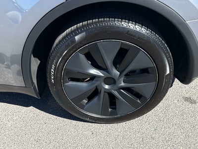 2025 Tesla Model Y Long Range