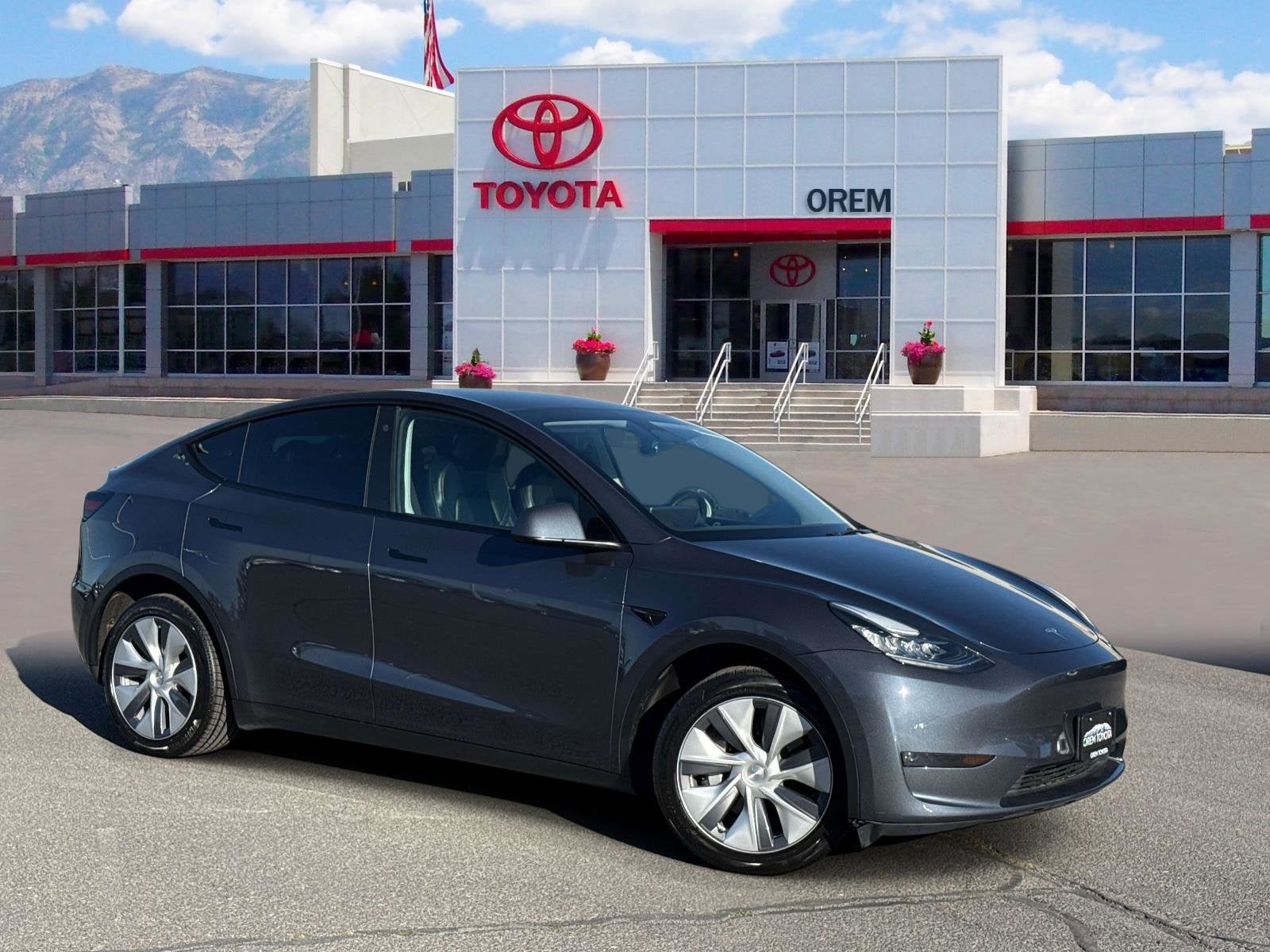 2023 Tesla Model Y Long Range Dual Motor All-Wheel Drive's photo