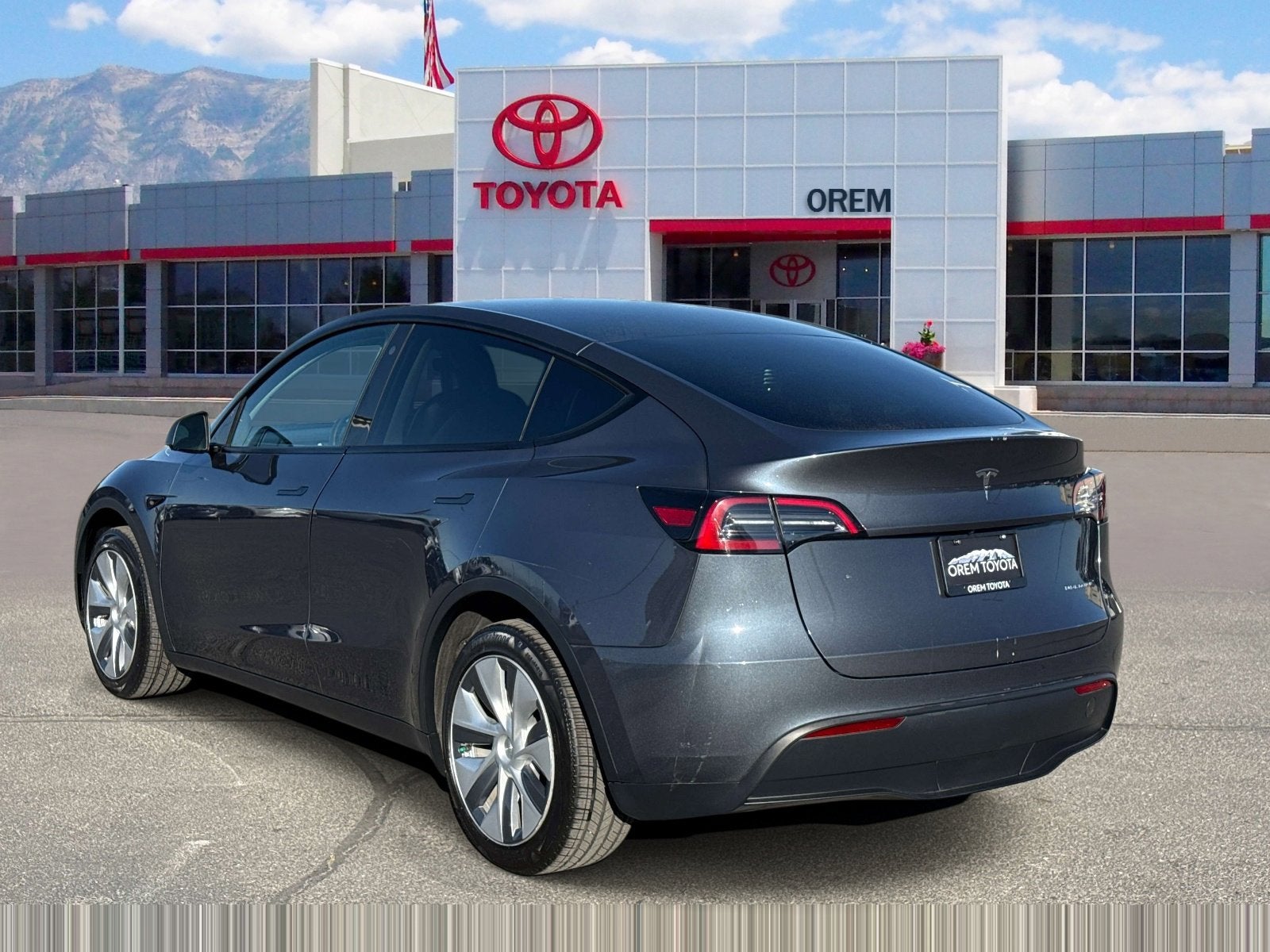 2023 Tesla Model Y Long Range
