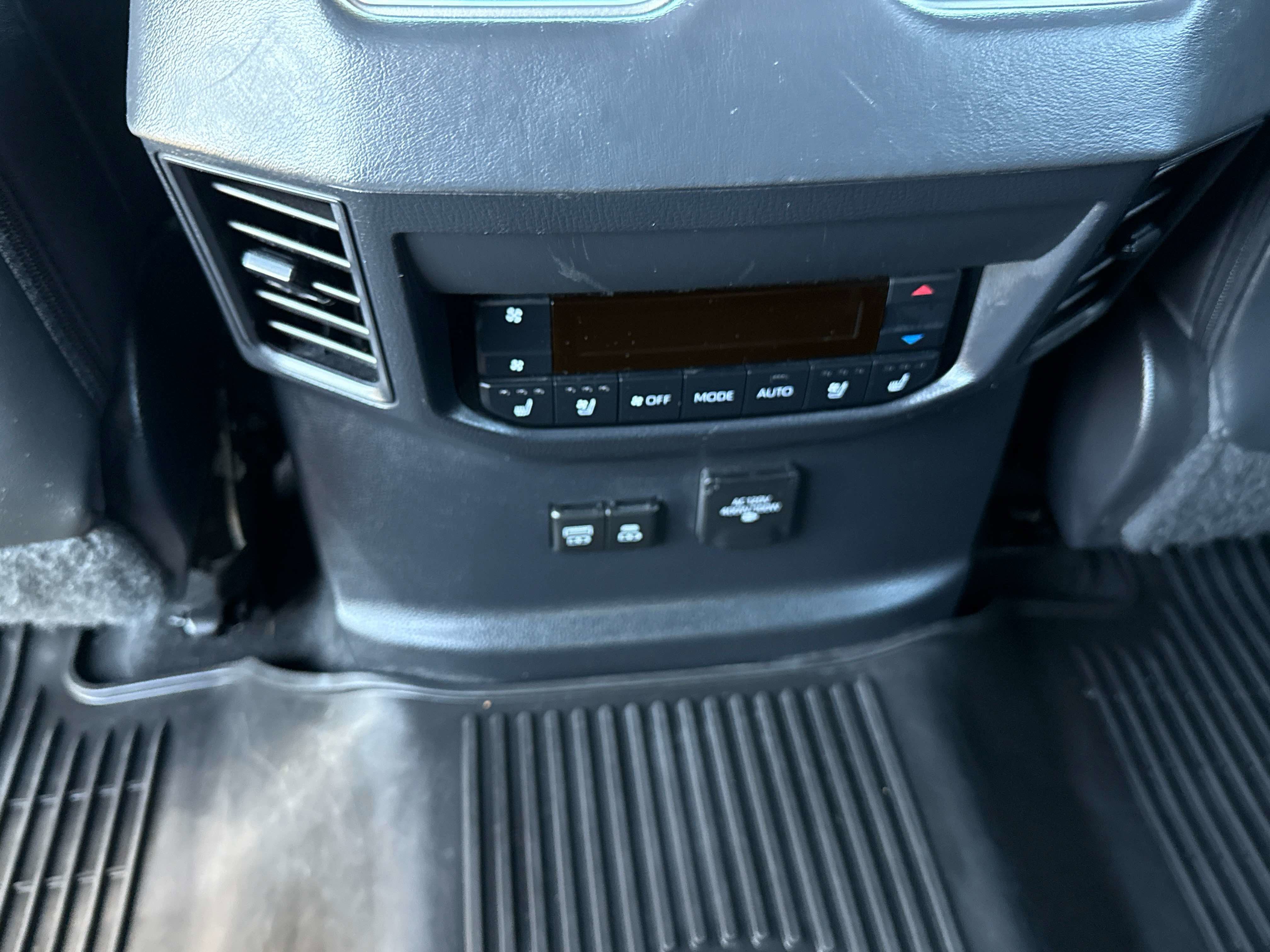 2023 Toyota SEQUOIA 4WD Platinum