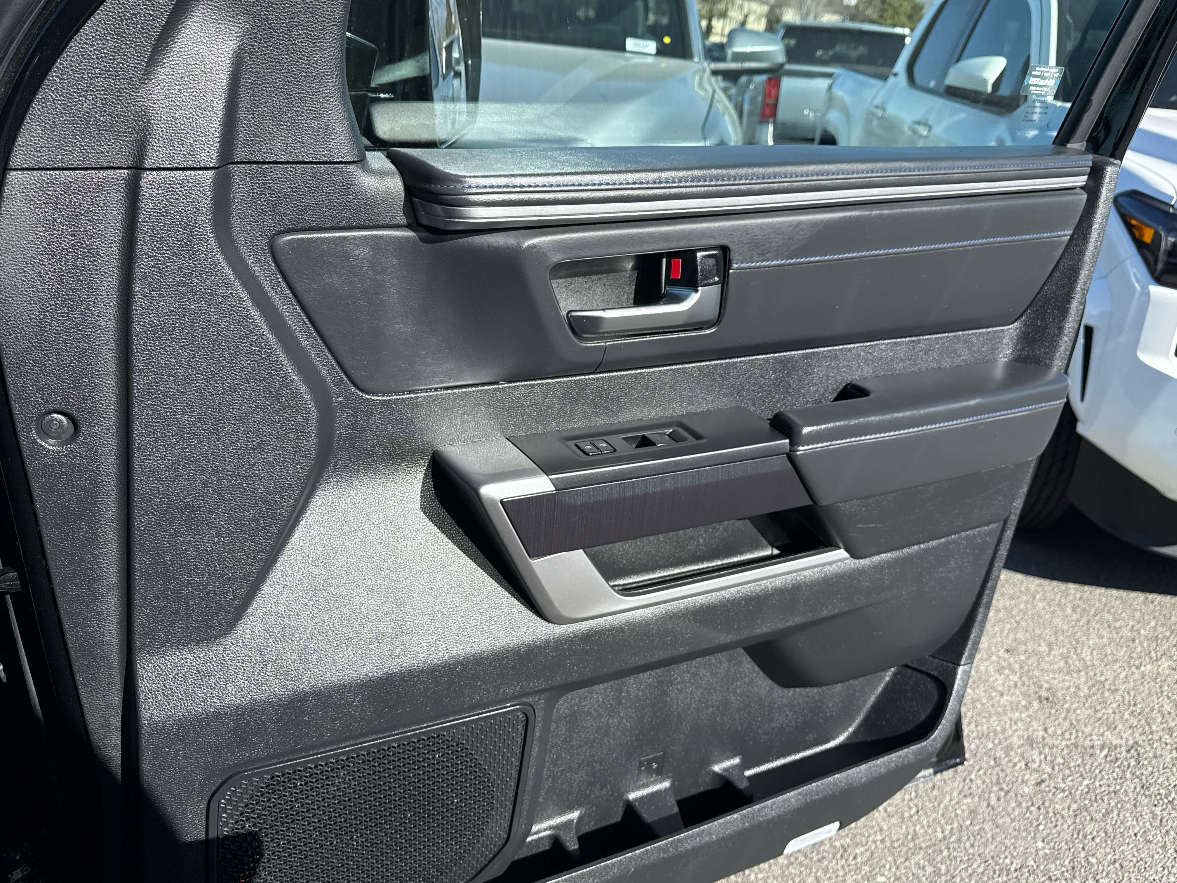 2023 Toyota SEQUOIA 4WD Platinum