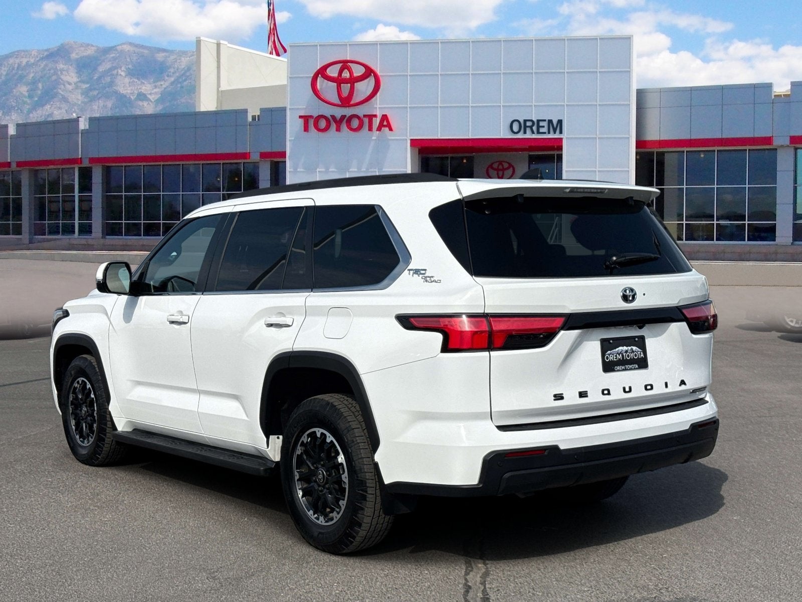 2026 Toyota Sequoia SR5