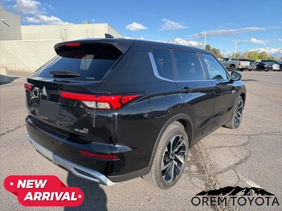 2025 Mitsubishi Outlander SE