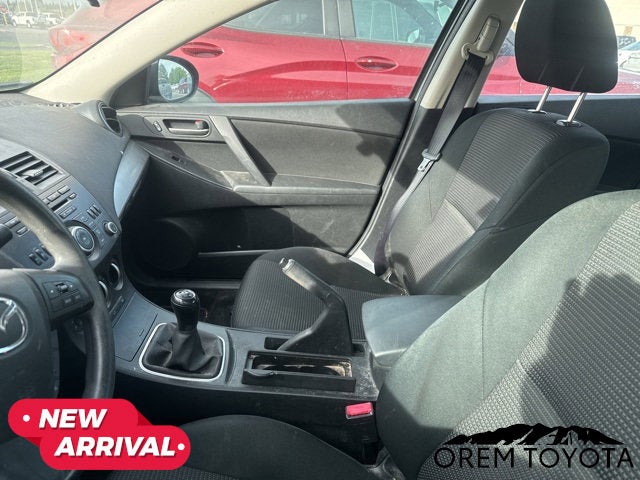 2013 Mazda Mazda3 i Sport