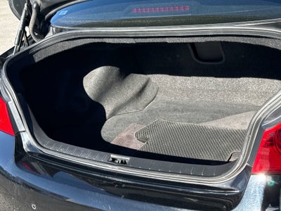 2013 INFINITI G37 x