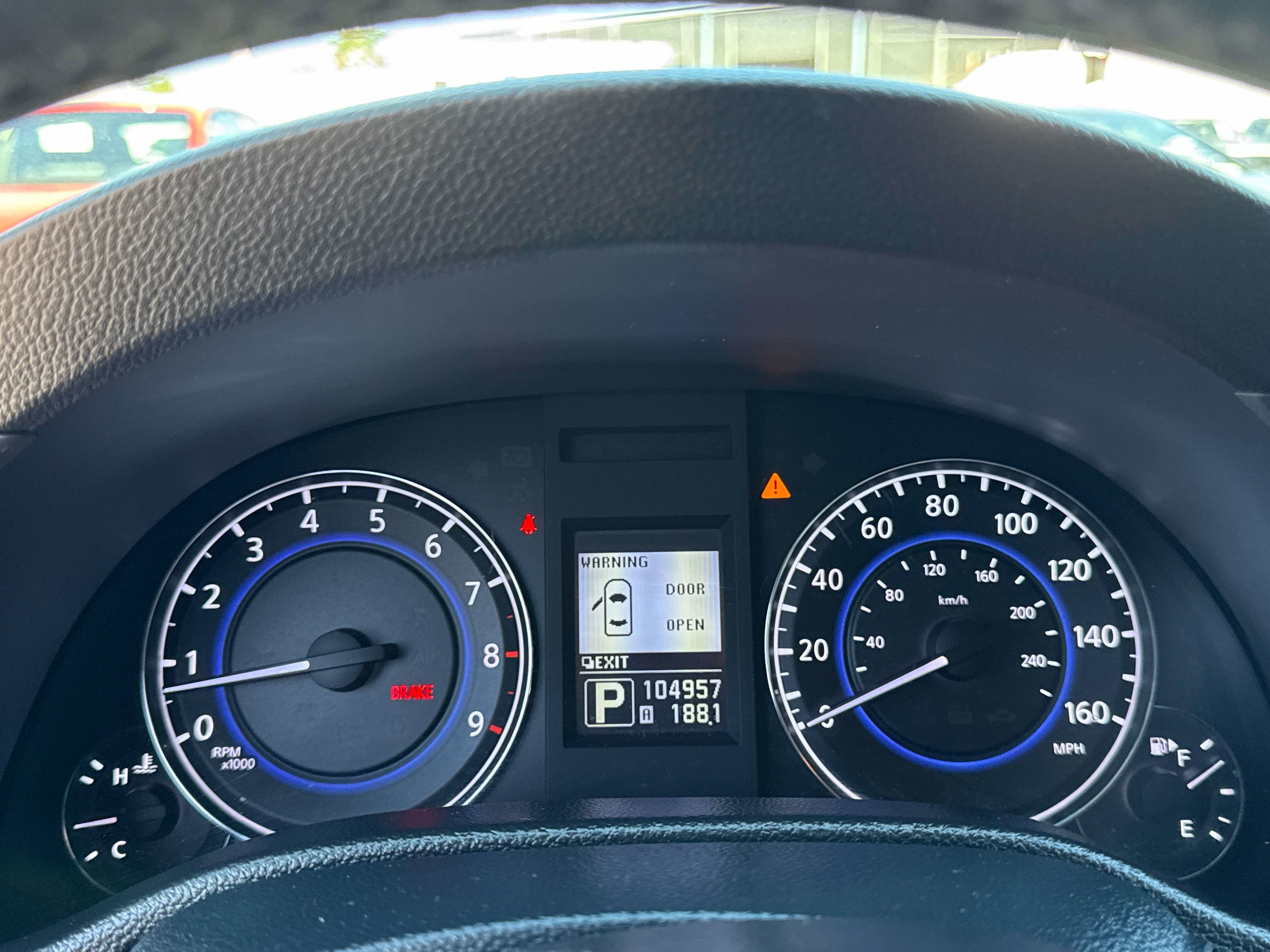 2013 INFINITI G37 x