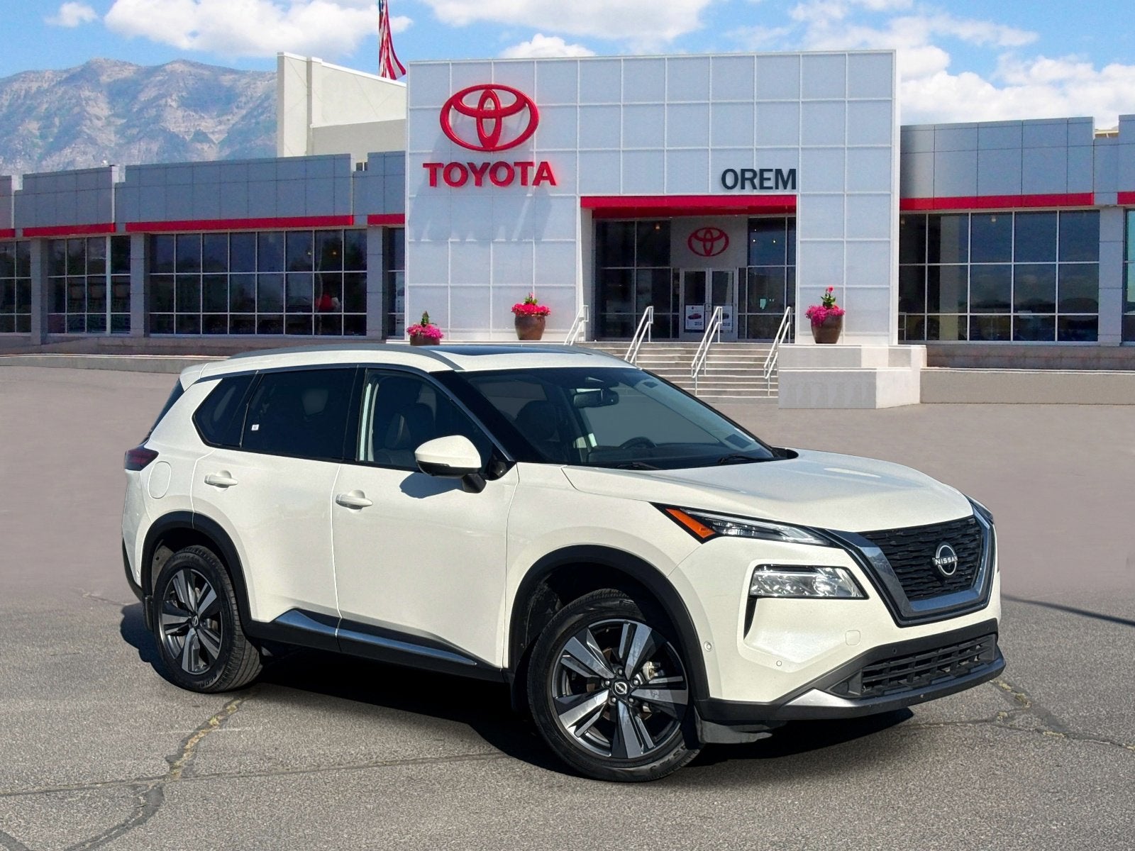 2023 Nissan Rogue SL