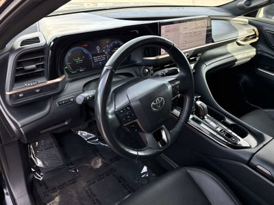 2024 Toyota CROWN Limited