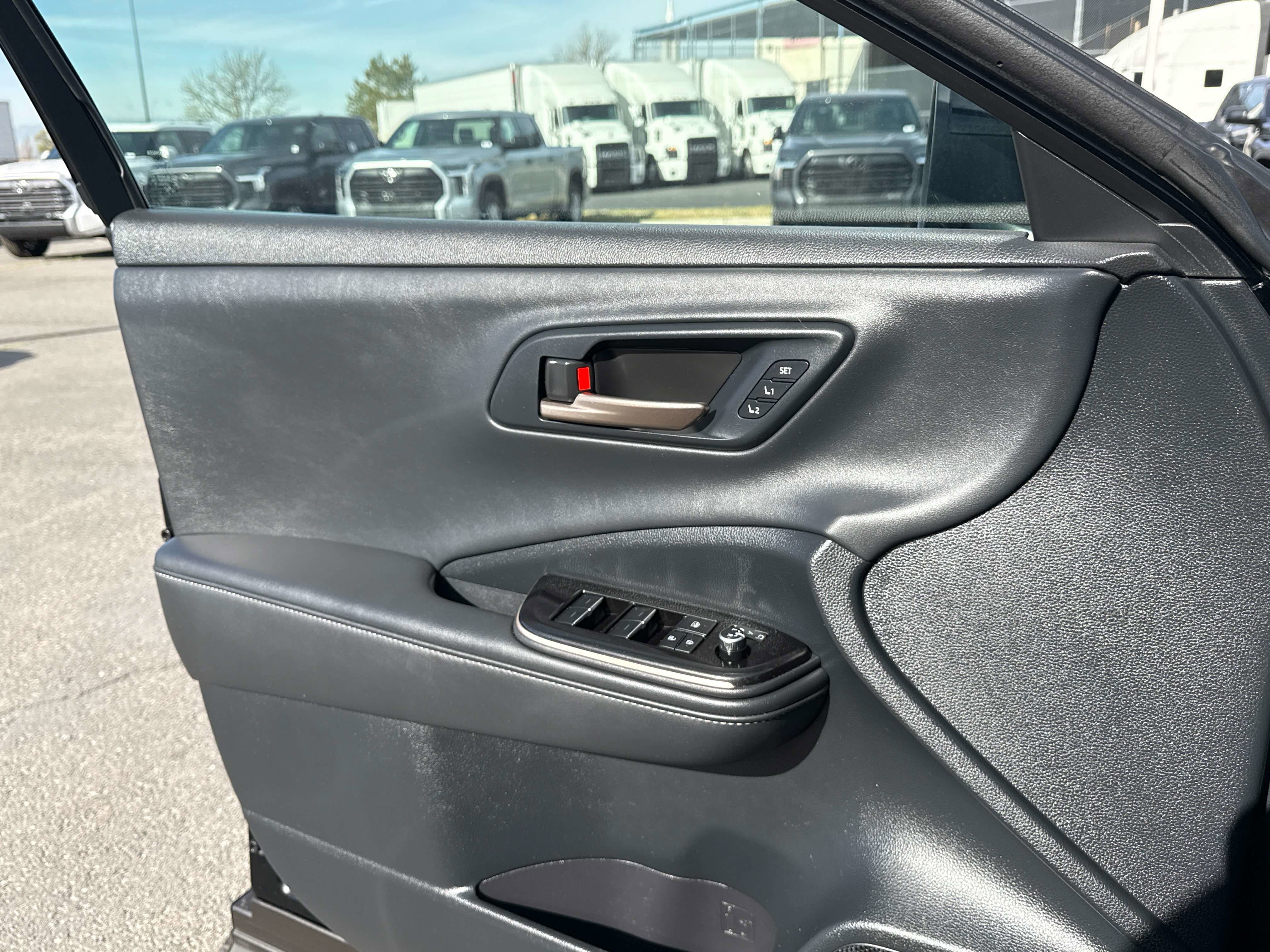 2024 Toyota CROWN Limited