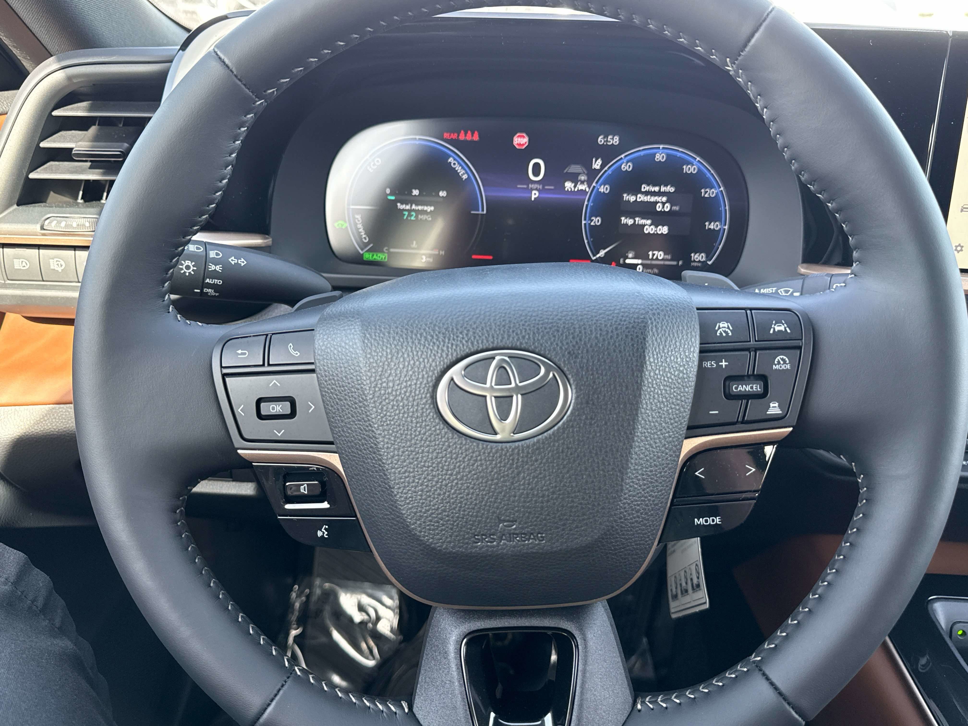 2026 Toyota Toyota Crown Signia XLE