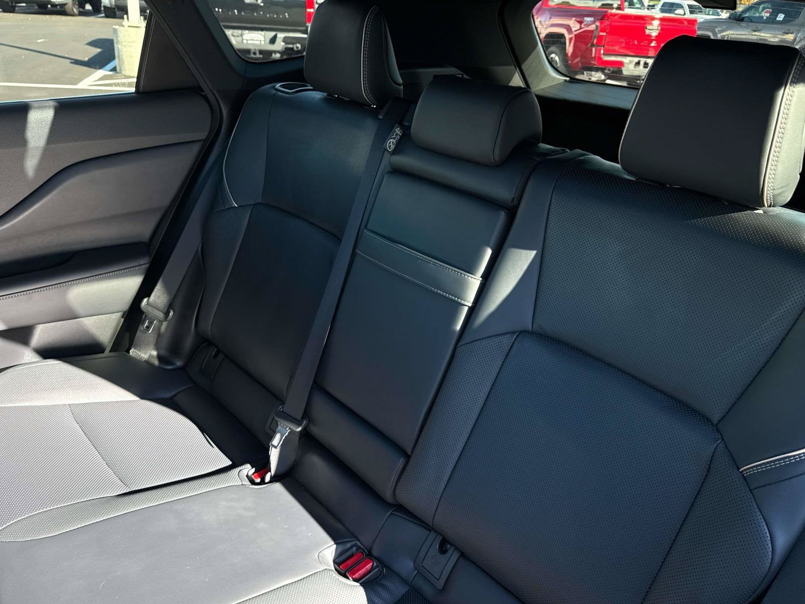 2025 Toyota Toyota Crown Signia Limited