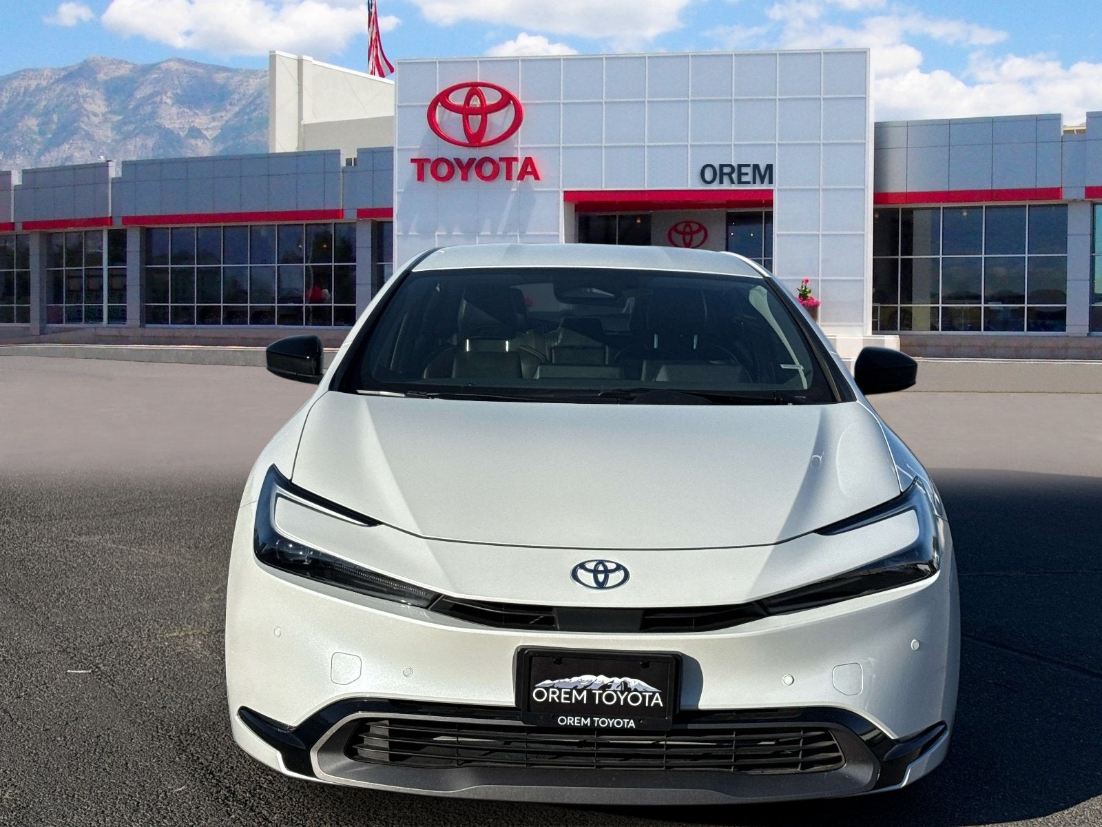 2025 Toyota Prius XLE
