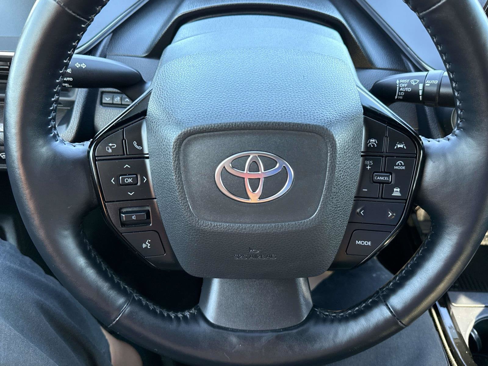 2025 Toyota Prius XLE