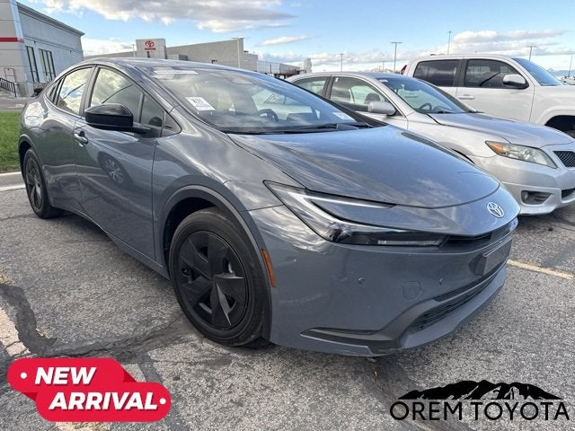 2025 Toyota Prius LE