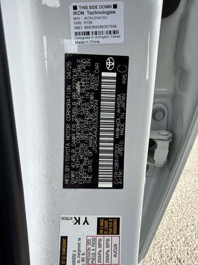 2025 Toyota Prius LE