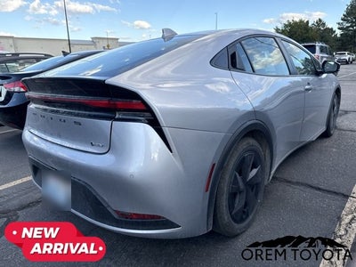 2025 Toyota Prius LE