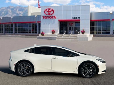 2023 Toyota PRIUS XLE