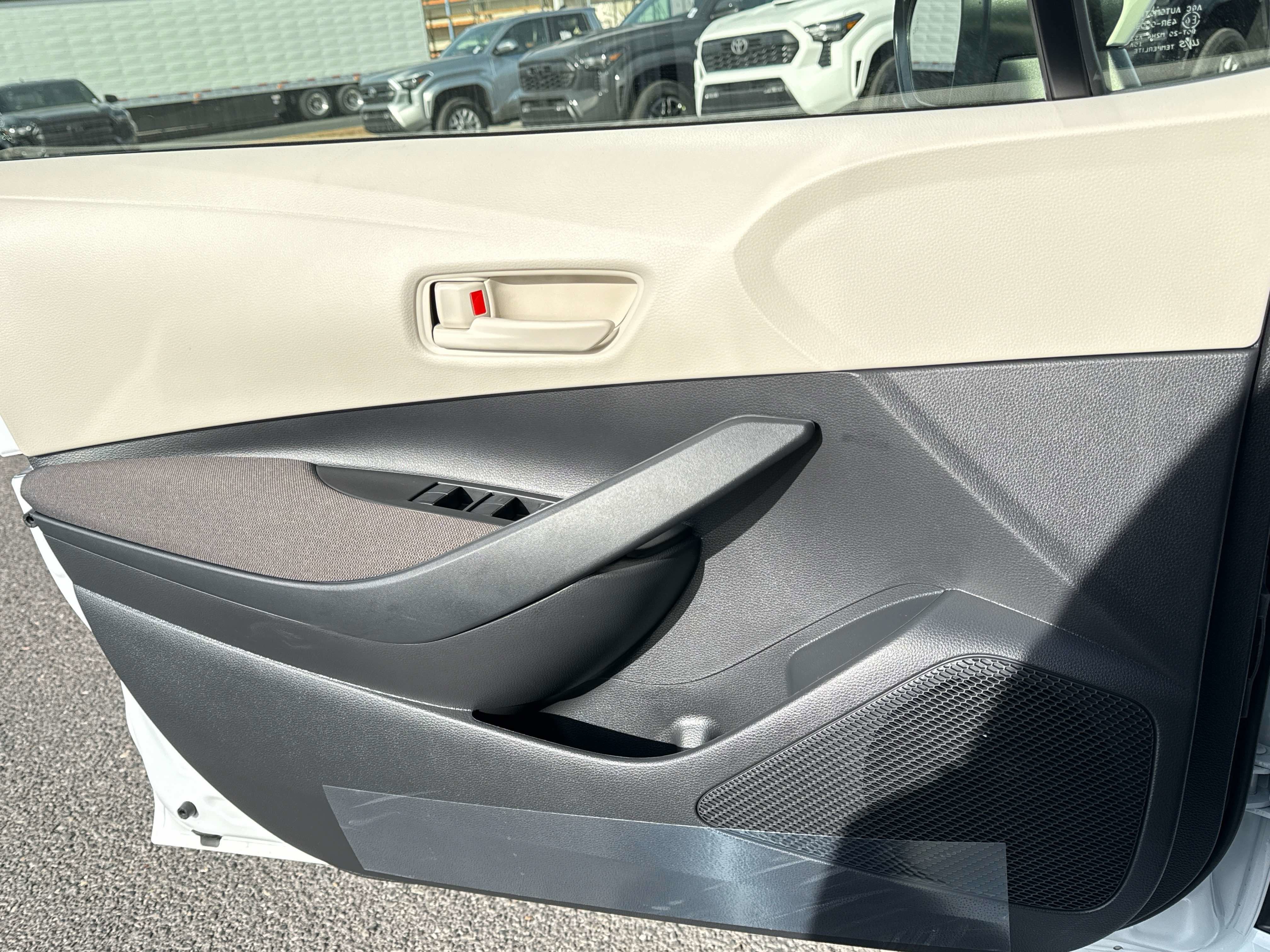 2026 Toyota COROLLA HYBRID Hybrid LE