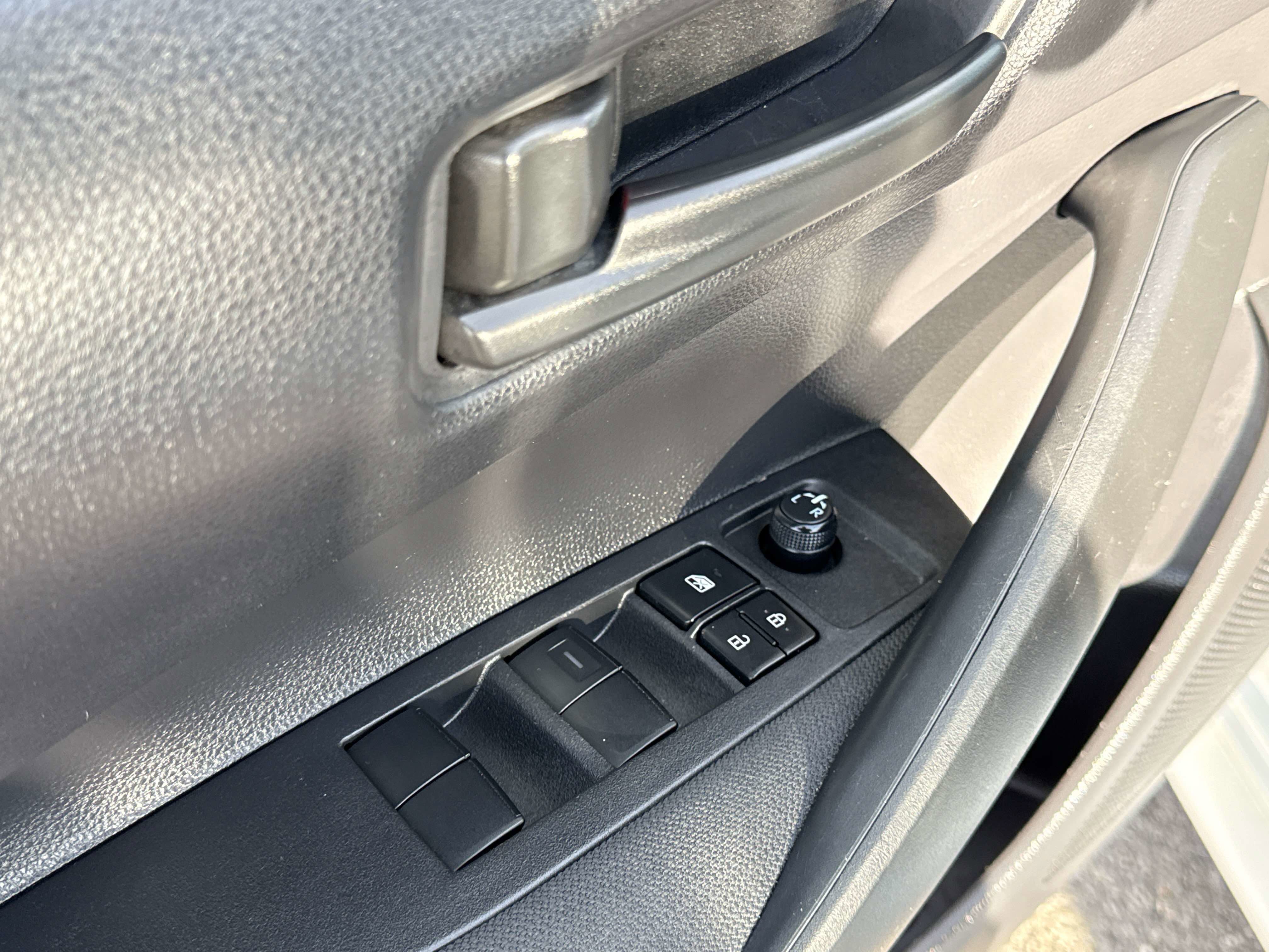 2025 Toyota COROLLA HYBRID Hybrid LE