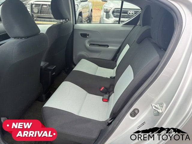 2013 Toyota PRIUS c Two
