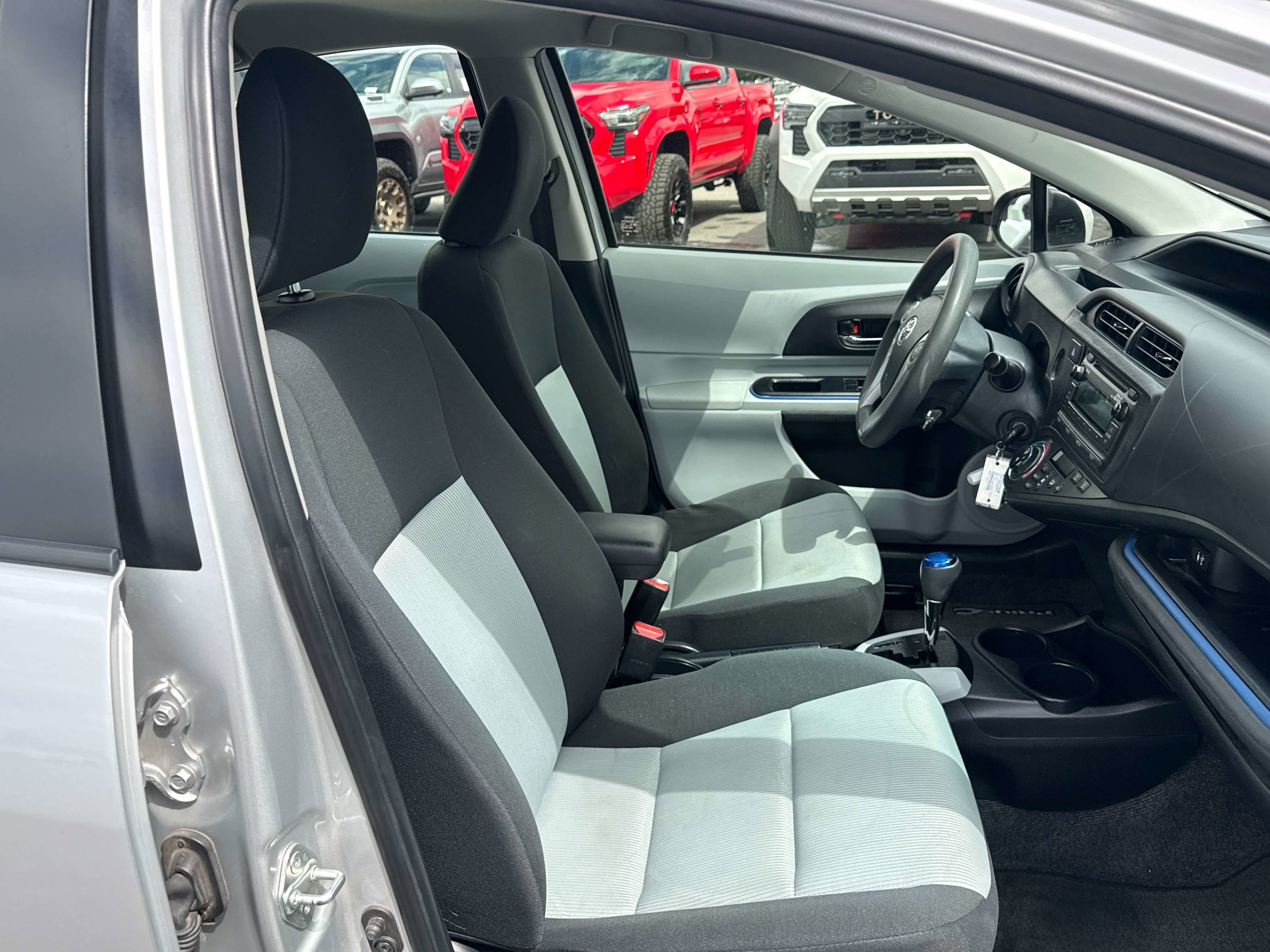 2013 Toyota PRIUS c Two