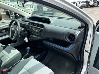 2013 Toyota PRIUS c Two