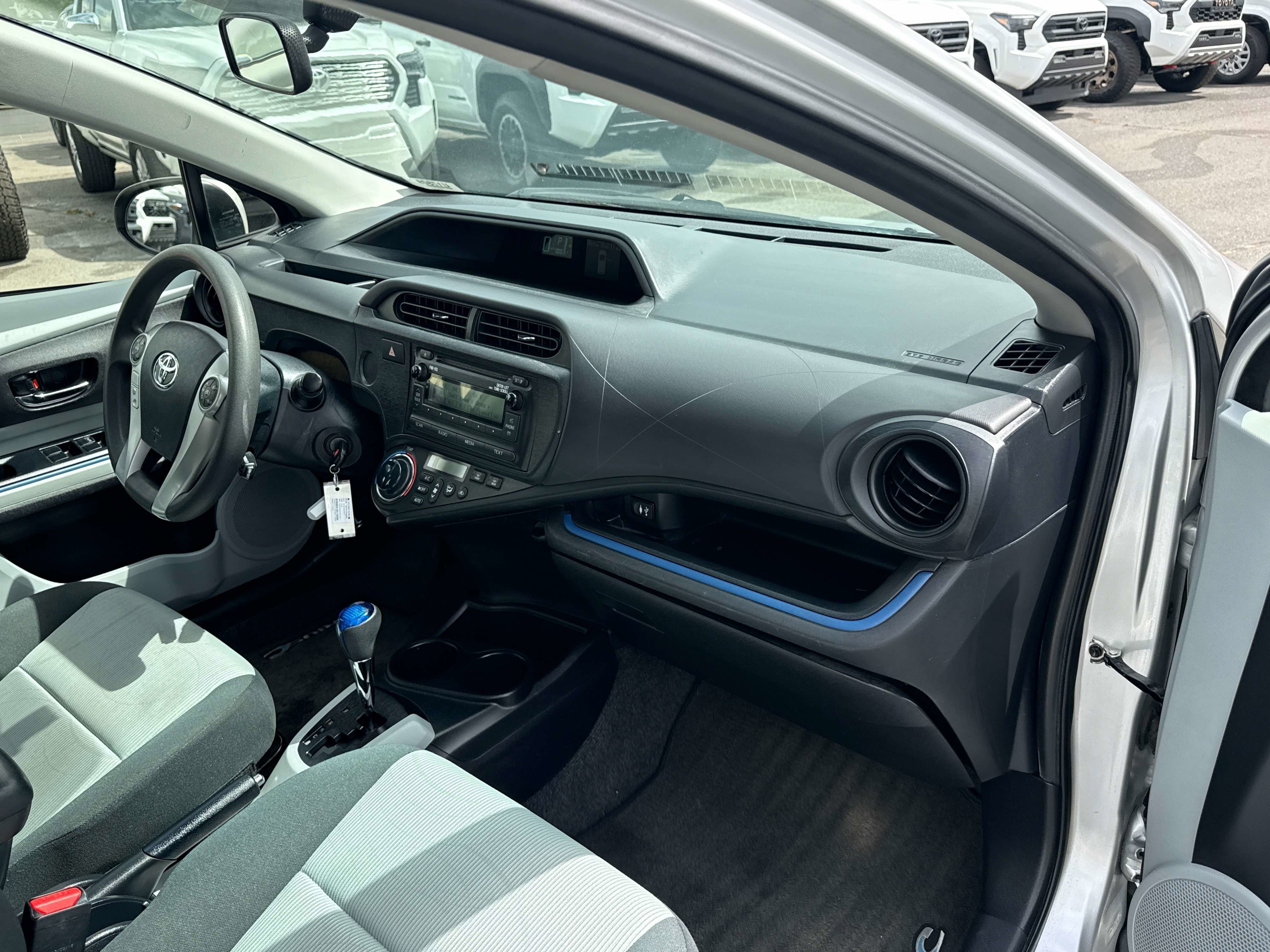 2013 Toyota PRIUS c Two