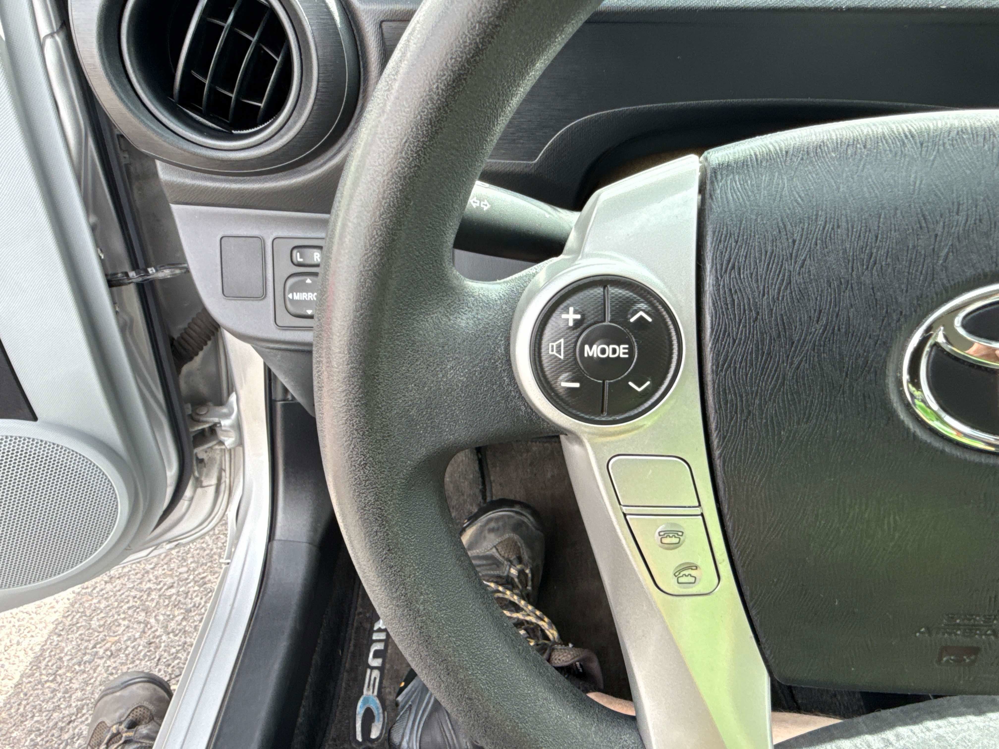 2013 Toyota PRIUS c Two