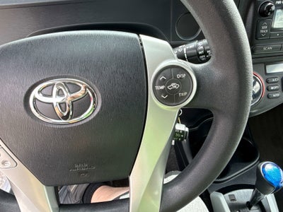 2013 Toyota PRIUS c Two