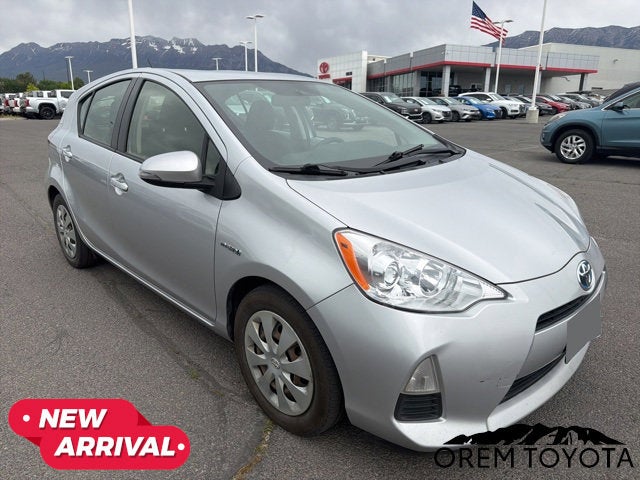 2013 Toyota PRIUS c Two