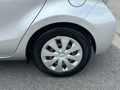 2013 Toyota PRIUS c Two