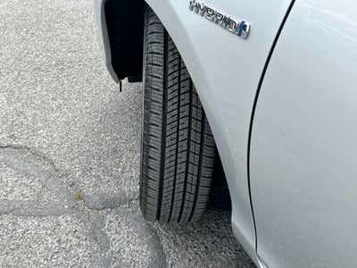 2013 Toyota PRIUS c Two