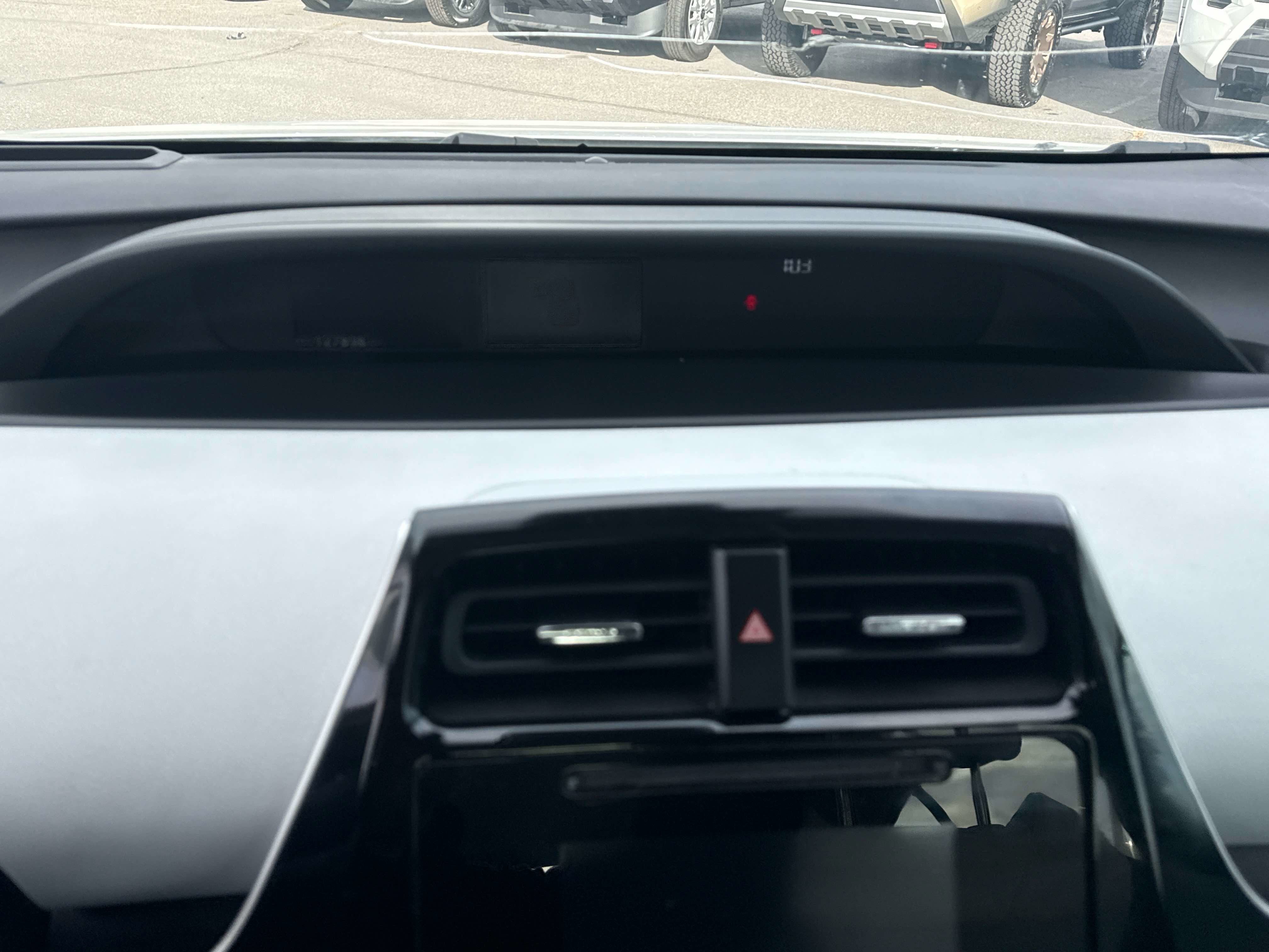 2019 Toyota PRIUS XLE