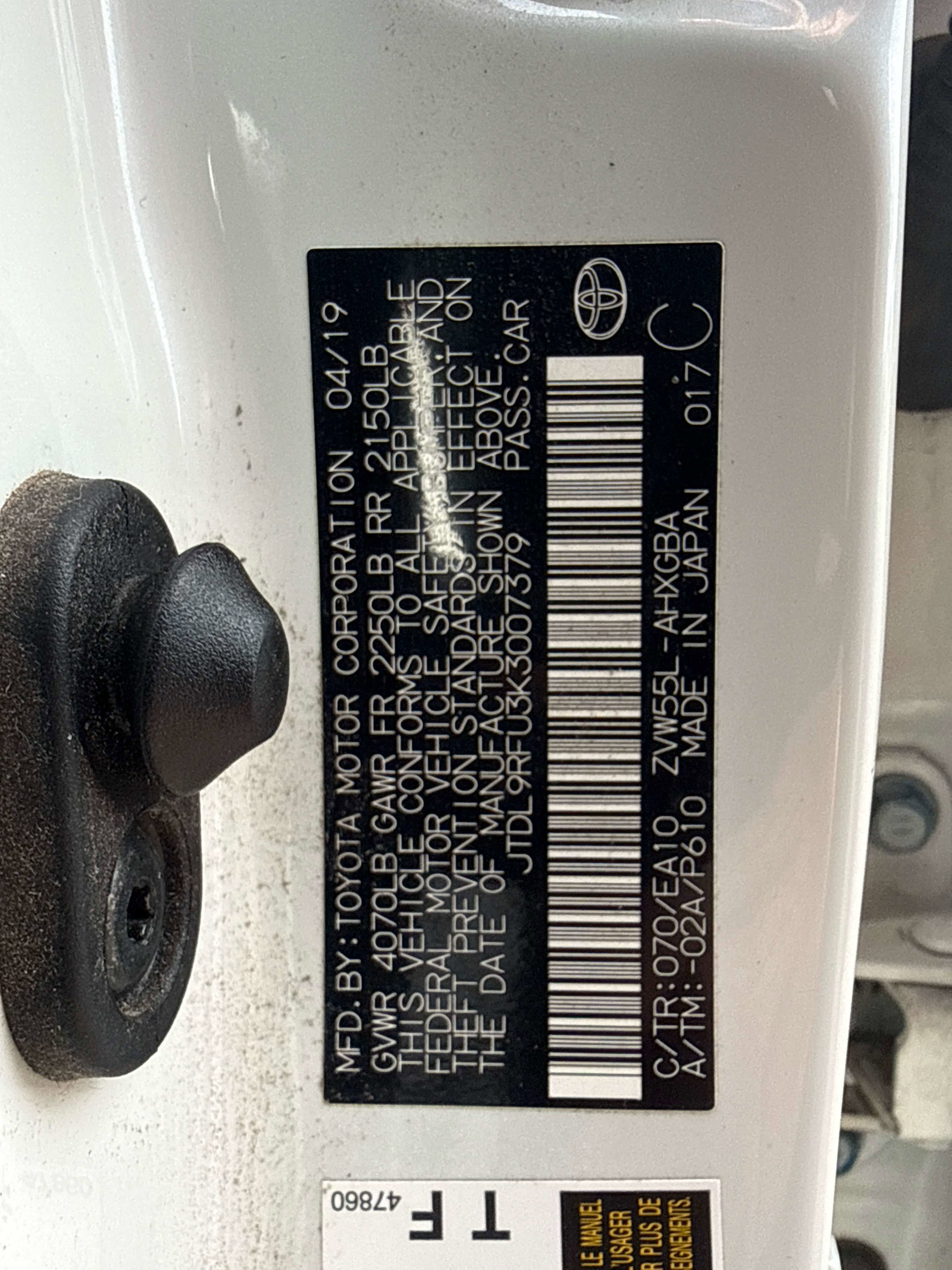 2019 Toyota PRIUS XLE