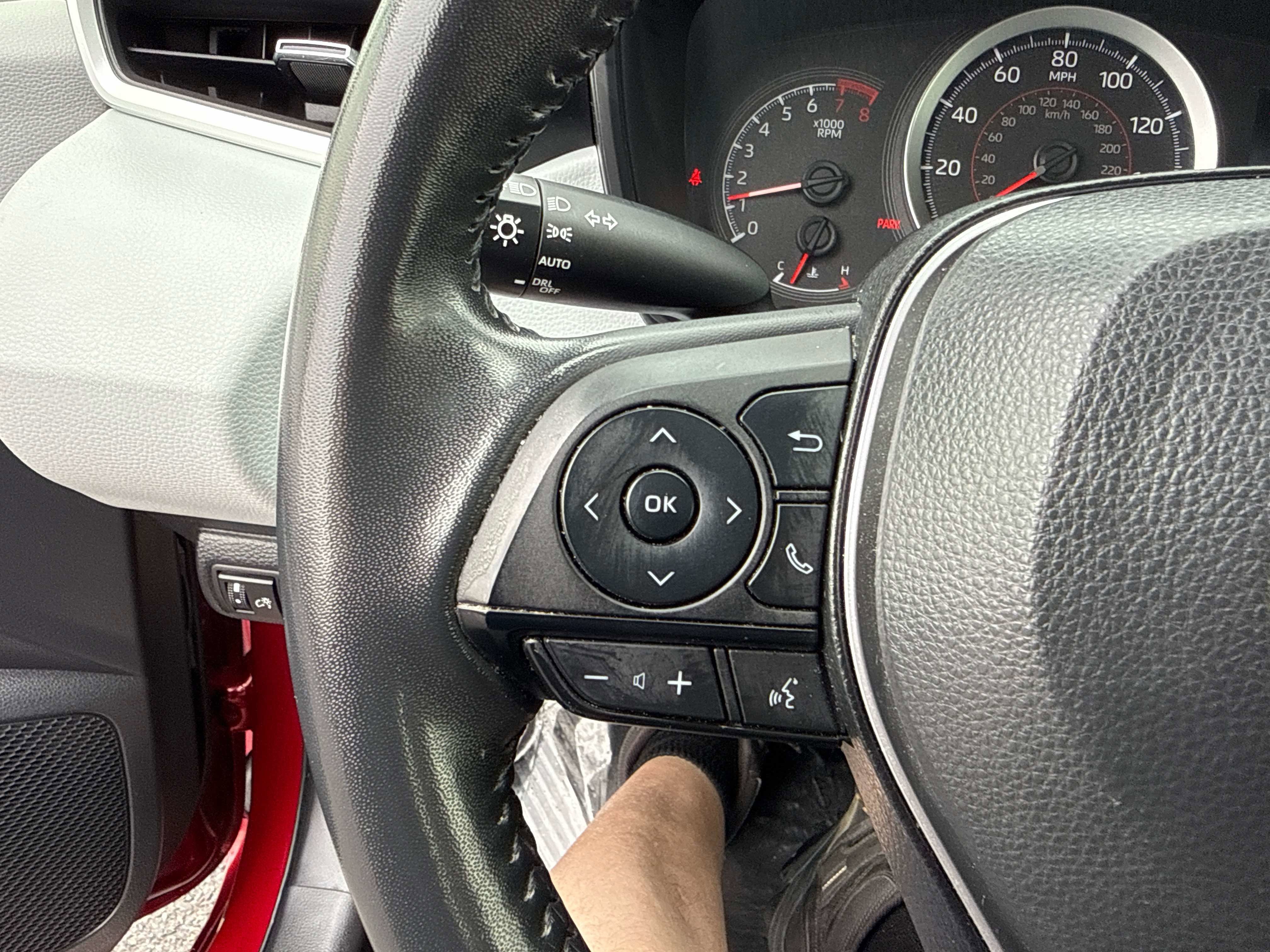 2022 Toyota COROLLA SE