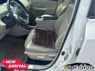 2013 Toyota PRIUS v Five