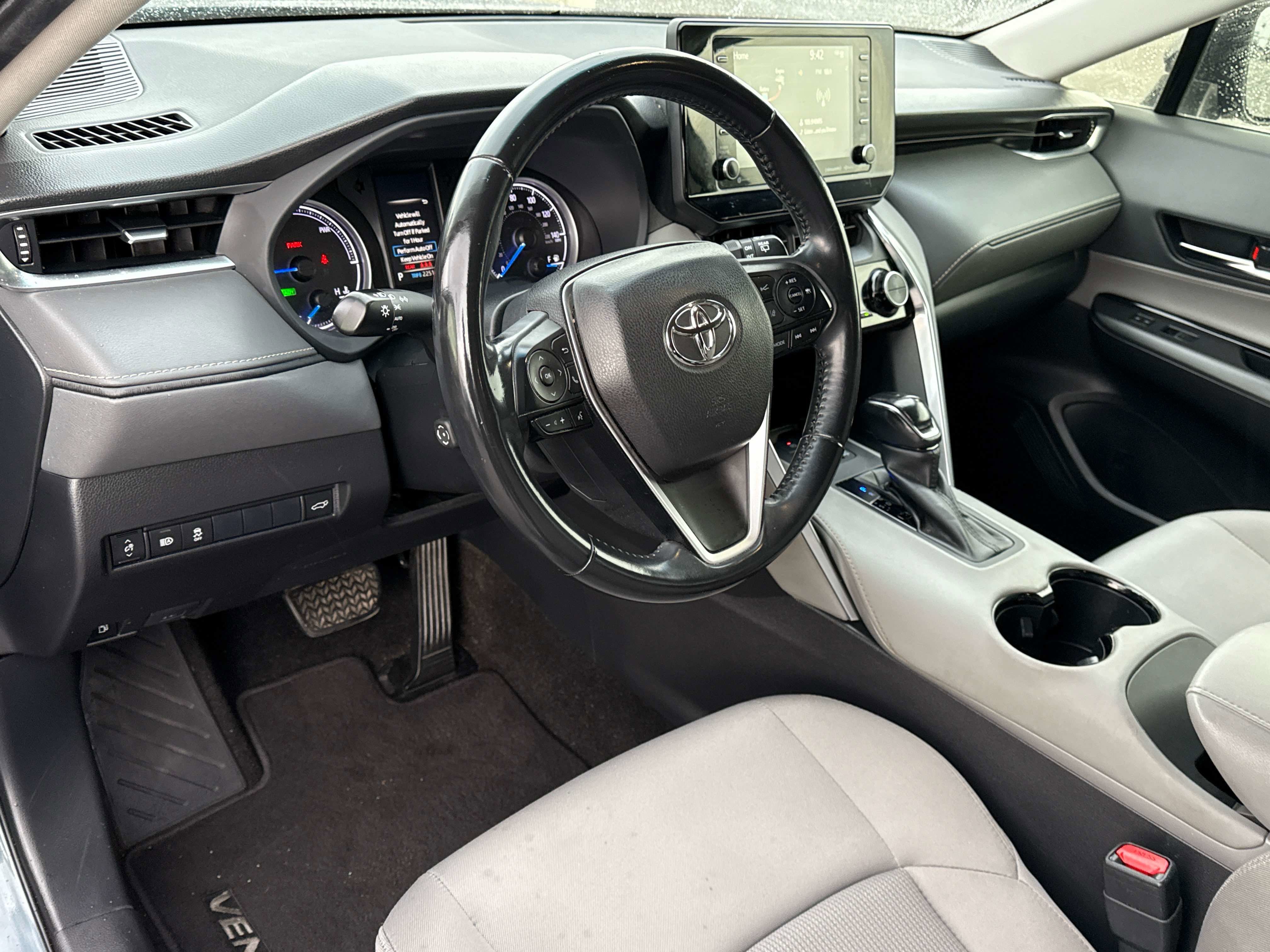 2021 Toyota Venza LE LE