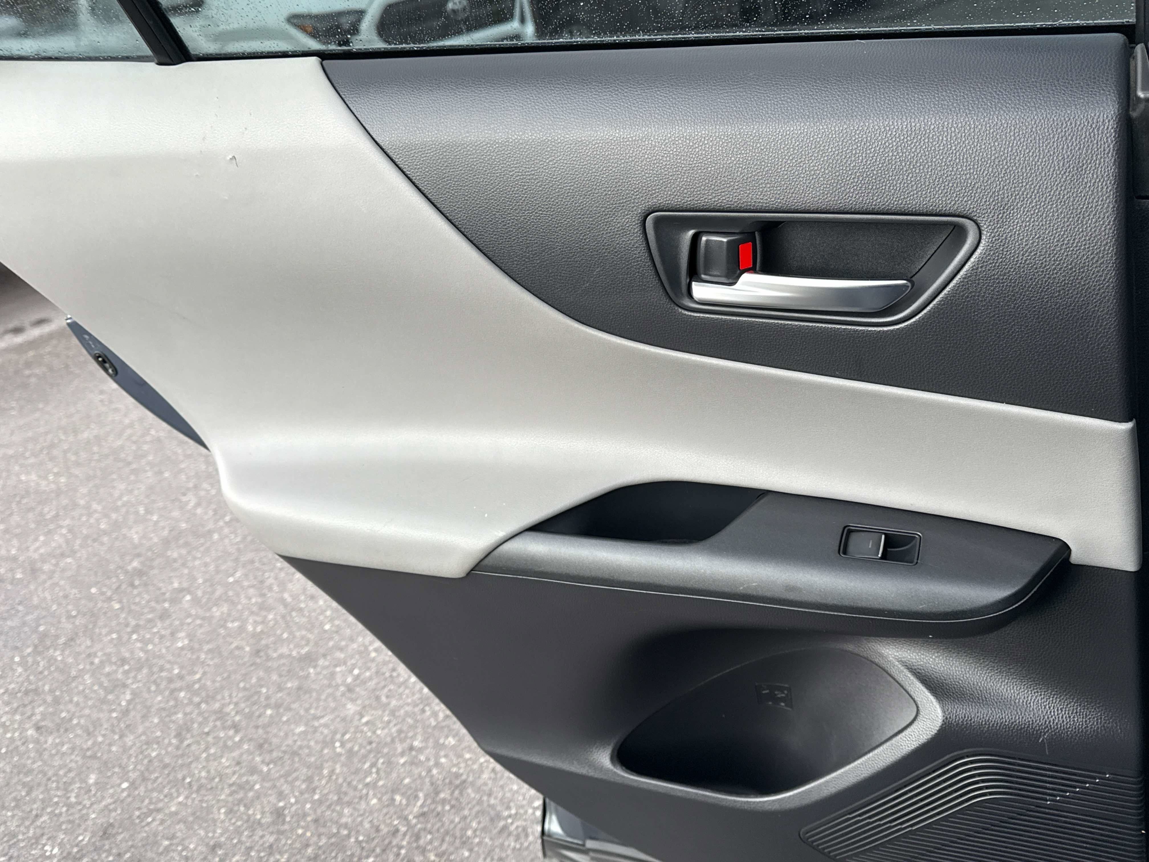 2021 Toyota Venza LE LE