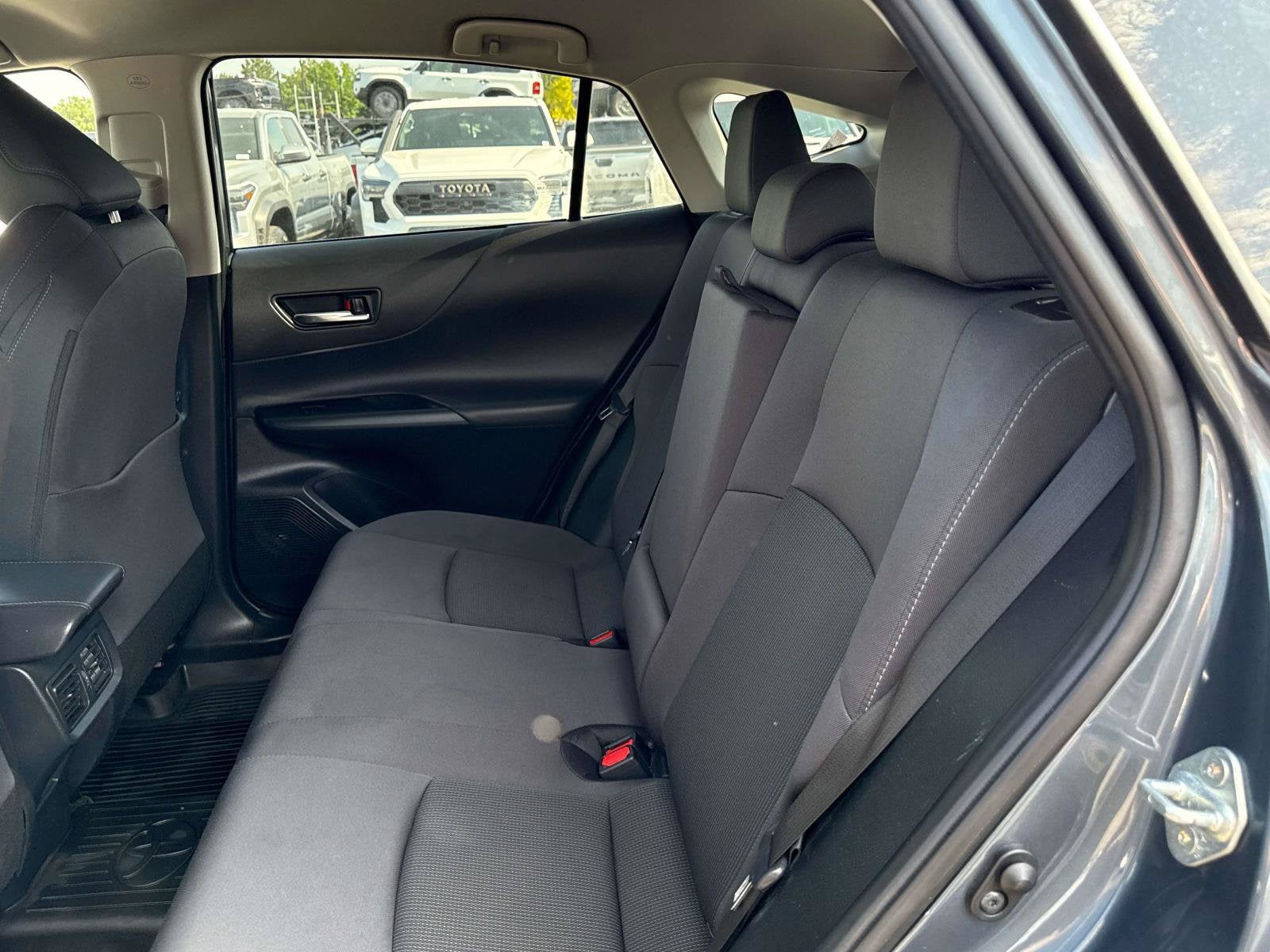 2024 Toyota Venza LE - Photo 15