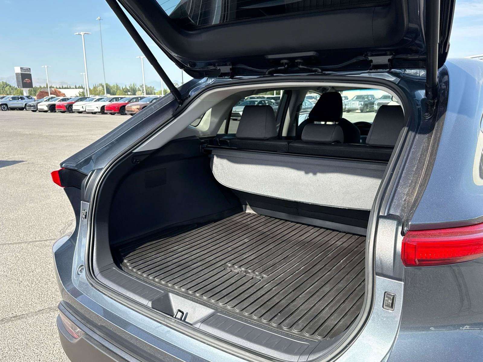 2024 Toyota Venza LE