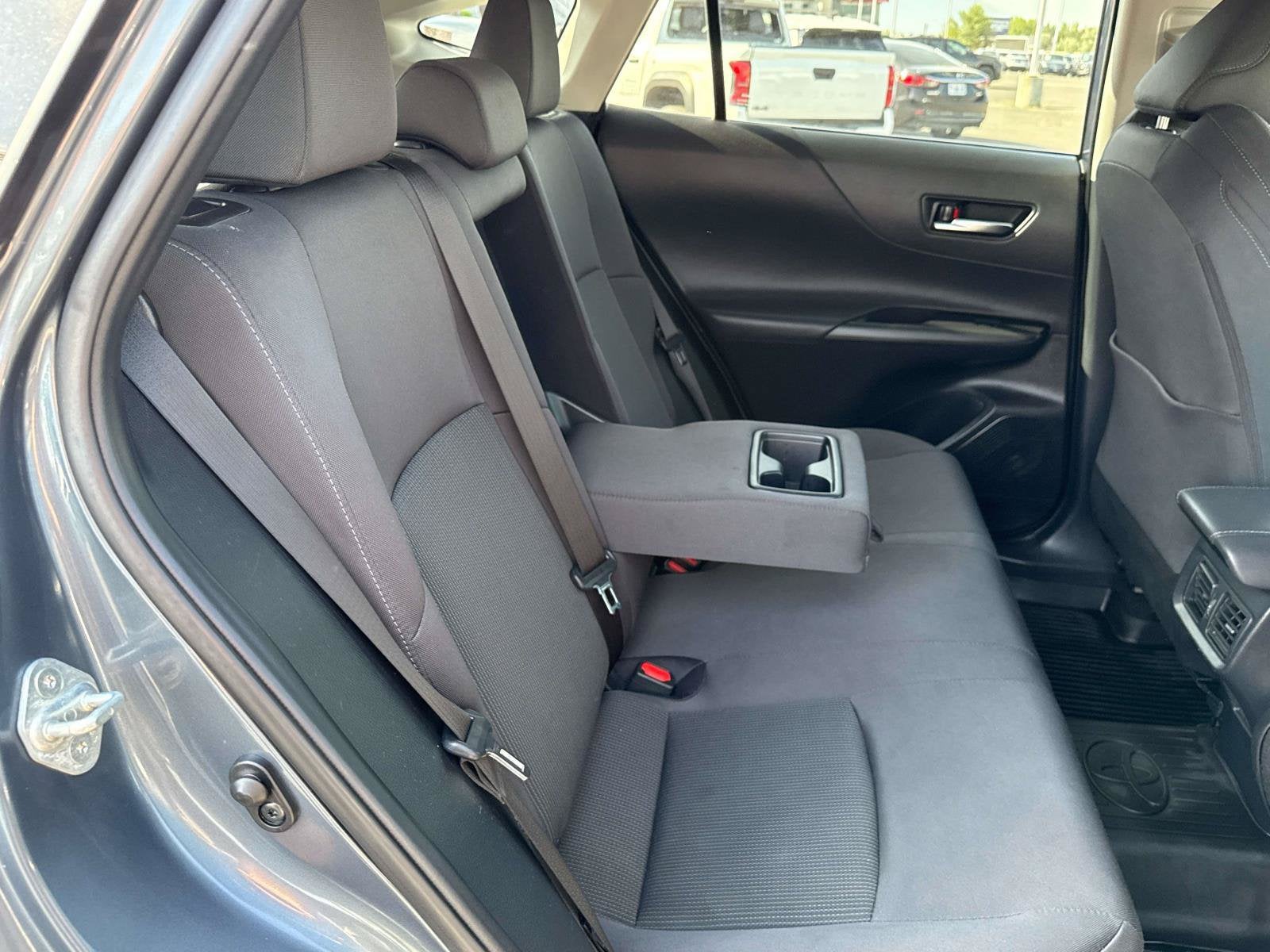 2024 Toyota Venza LE - Photo 18