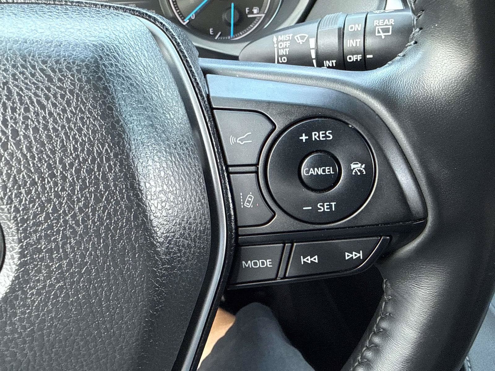 2024 Toyota Venza LE