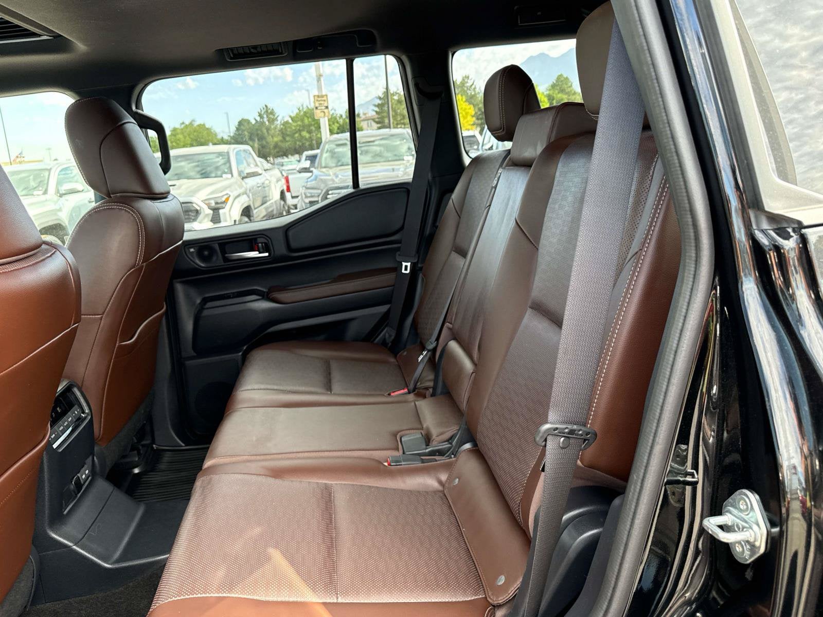 2025 Toyota Land Cruiser 4WD (Natl)