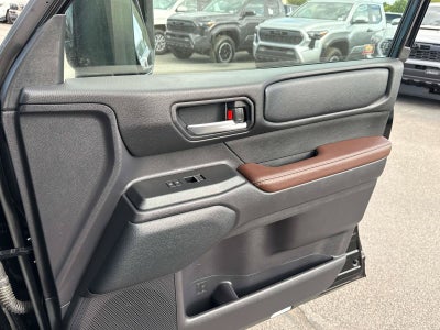 2025 Toyota Land Cruiser 4WD (Natl)